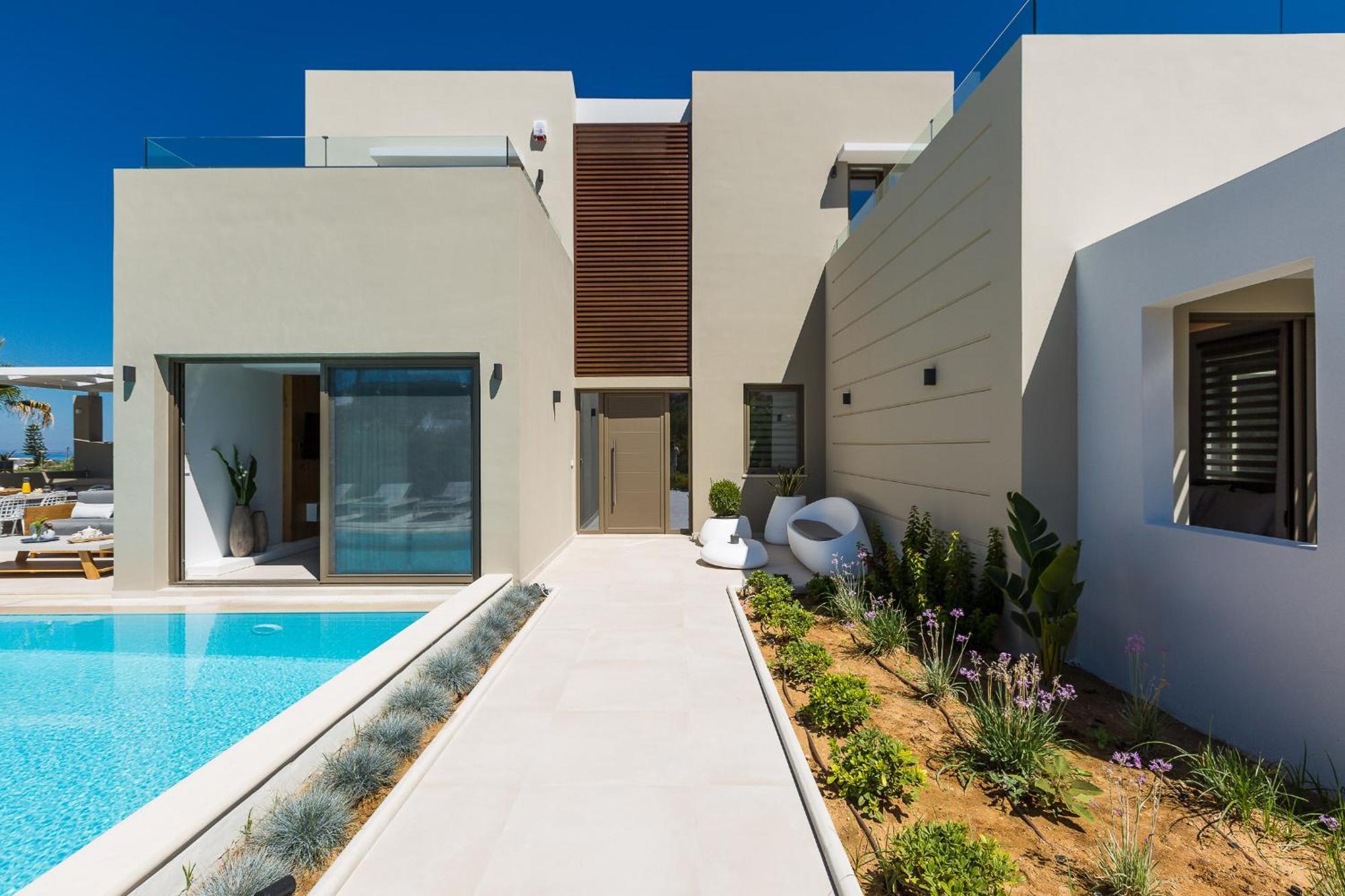 Vasilios Villa, With Pool, Gym & Close To Beach, By Thinkvilla Loutra  Luaran gambar
