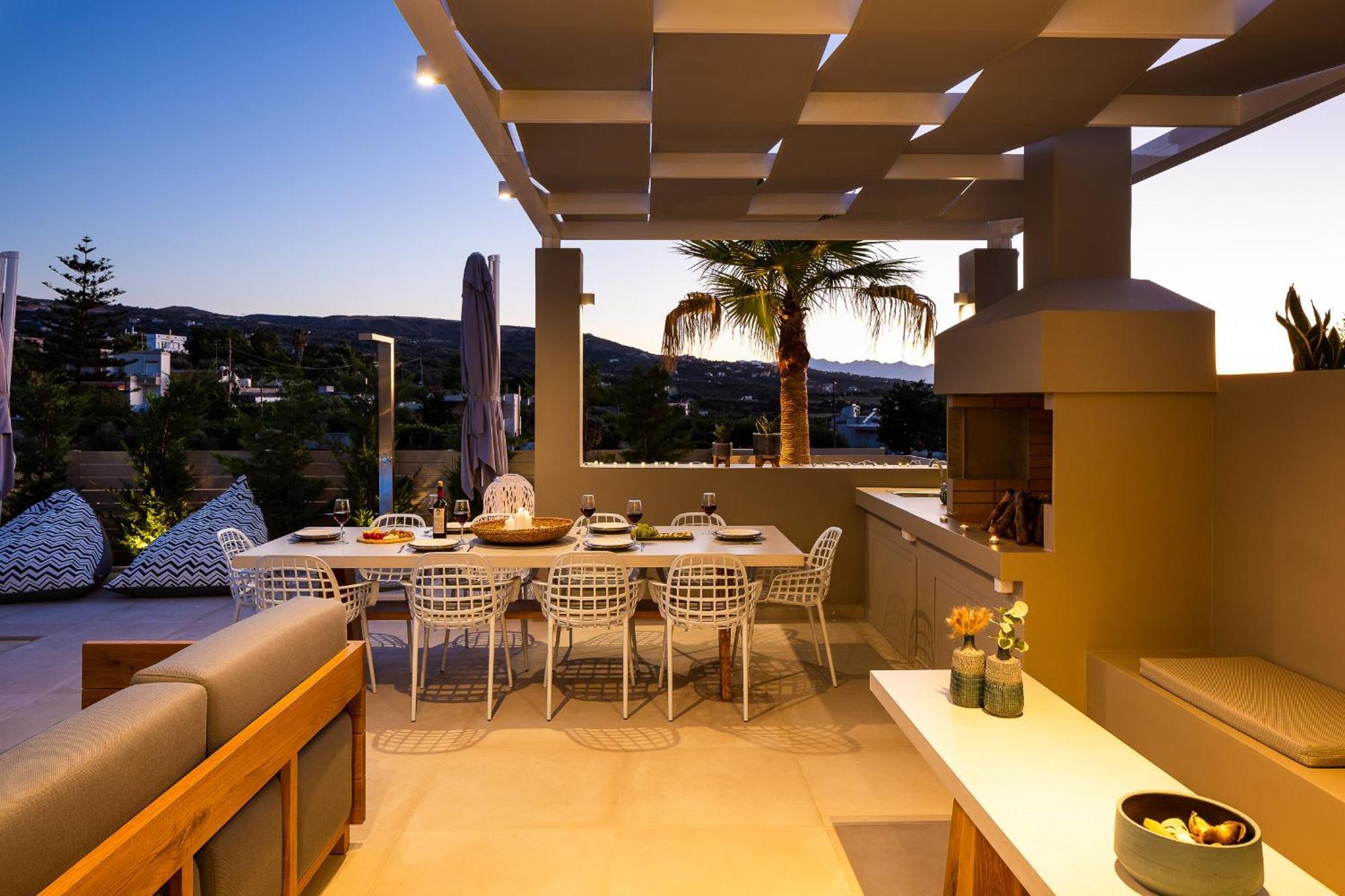 Vasilios Villa, With Pool, Gym & Close To Beach, By Thinkvilla Loutra  Luaran gambar